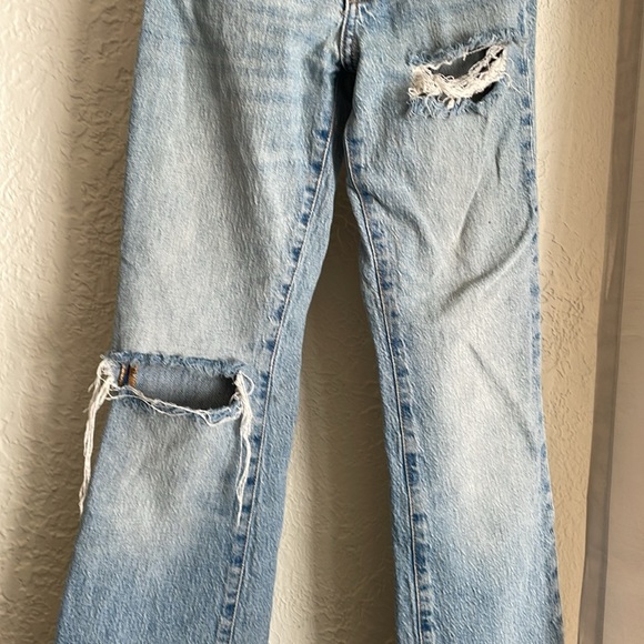 Light denim BDG Urban Outfitters stretch high rise flared jeans size 24 rips - Picture 3 of 6